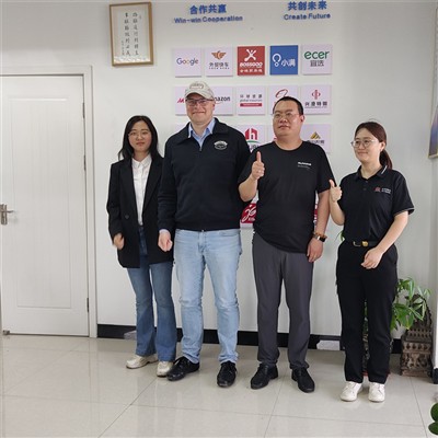 Welcome Customers From Germany To Visit Our Factory